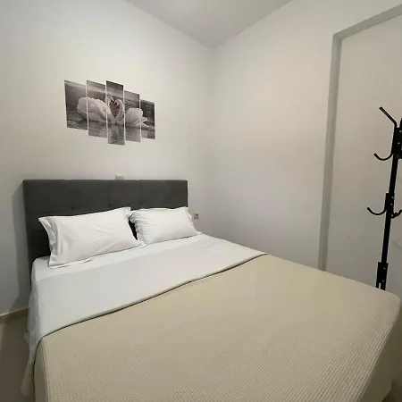 Summer Hοuse Daire *