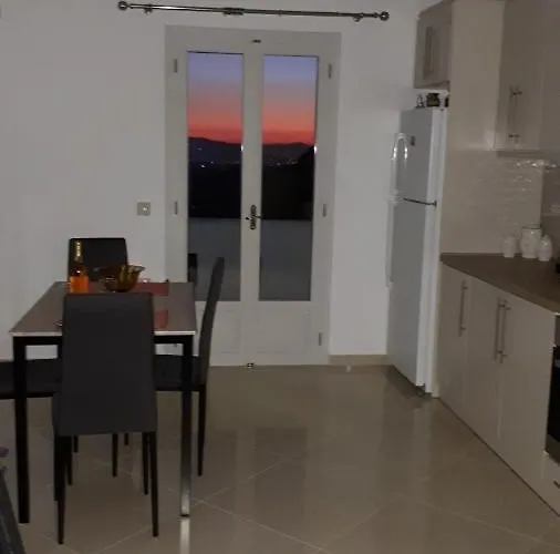 Summer Hοuse Apartament Vívlos